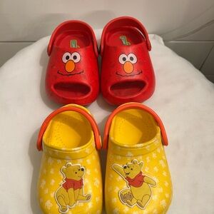 Disney Winnie the Pooh and Ground Up Sesame Street Elmo Toddler Clogs Size 4